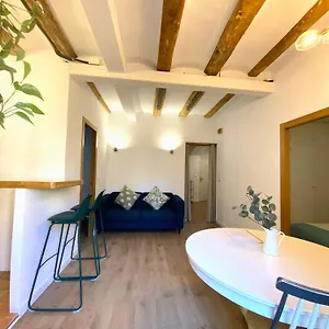 cozy-apartment-old-town-girona.catalonia-hotels.com/