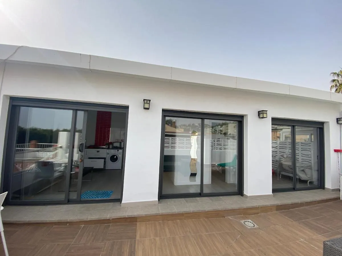 Casa Carmen Ático Primera linea de playa Málaga Apartamento