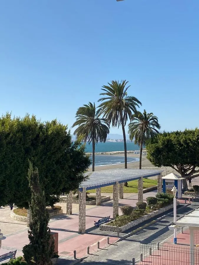 Casa Carmen Ático Primera linea de playa Málaga